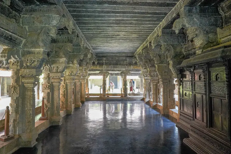 Kanyakumari town and the two rocks — Kanyakumari
