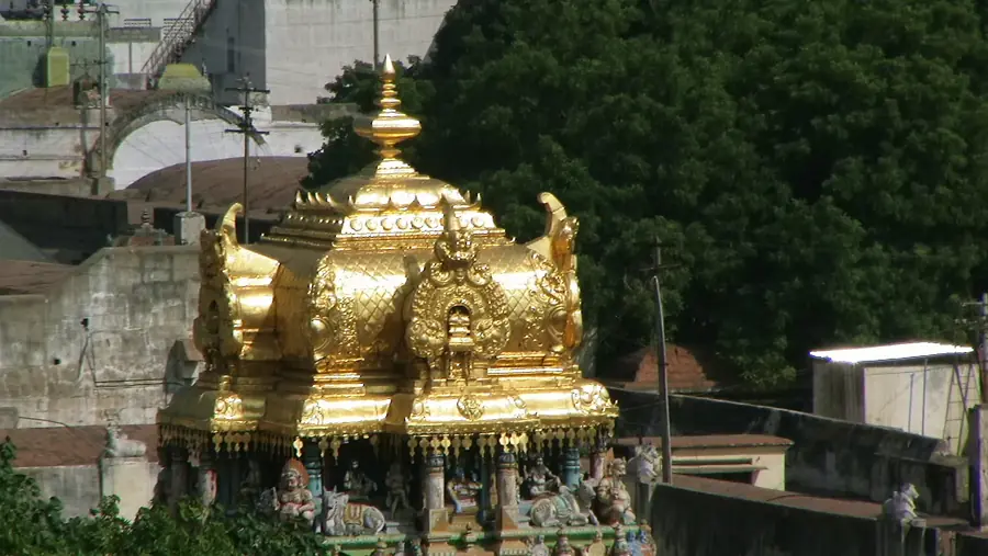 The vehicles and the roads out — Kanyakumari
